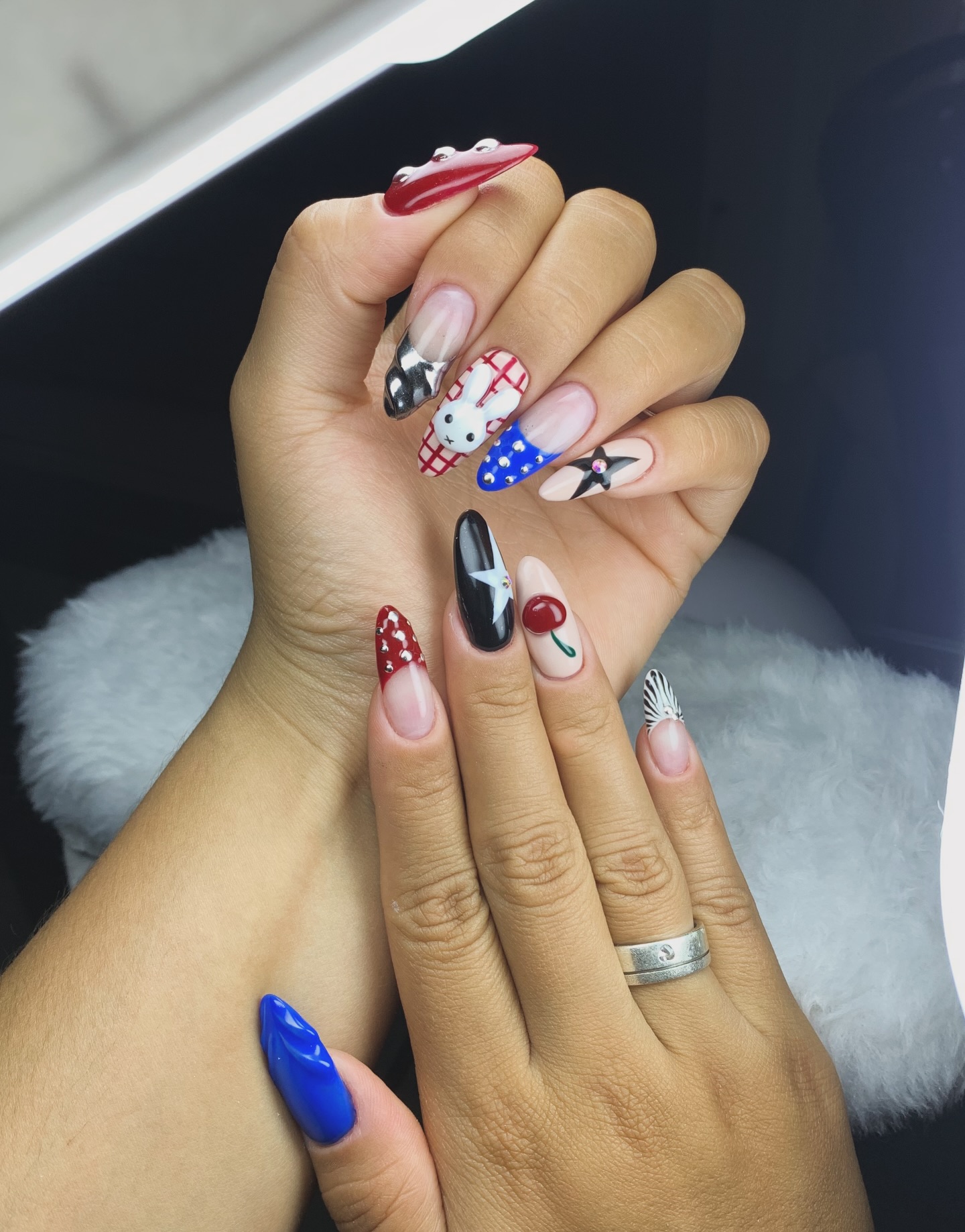 Banho de Gel com Brilho Perolado — Studio Clara Romano